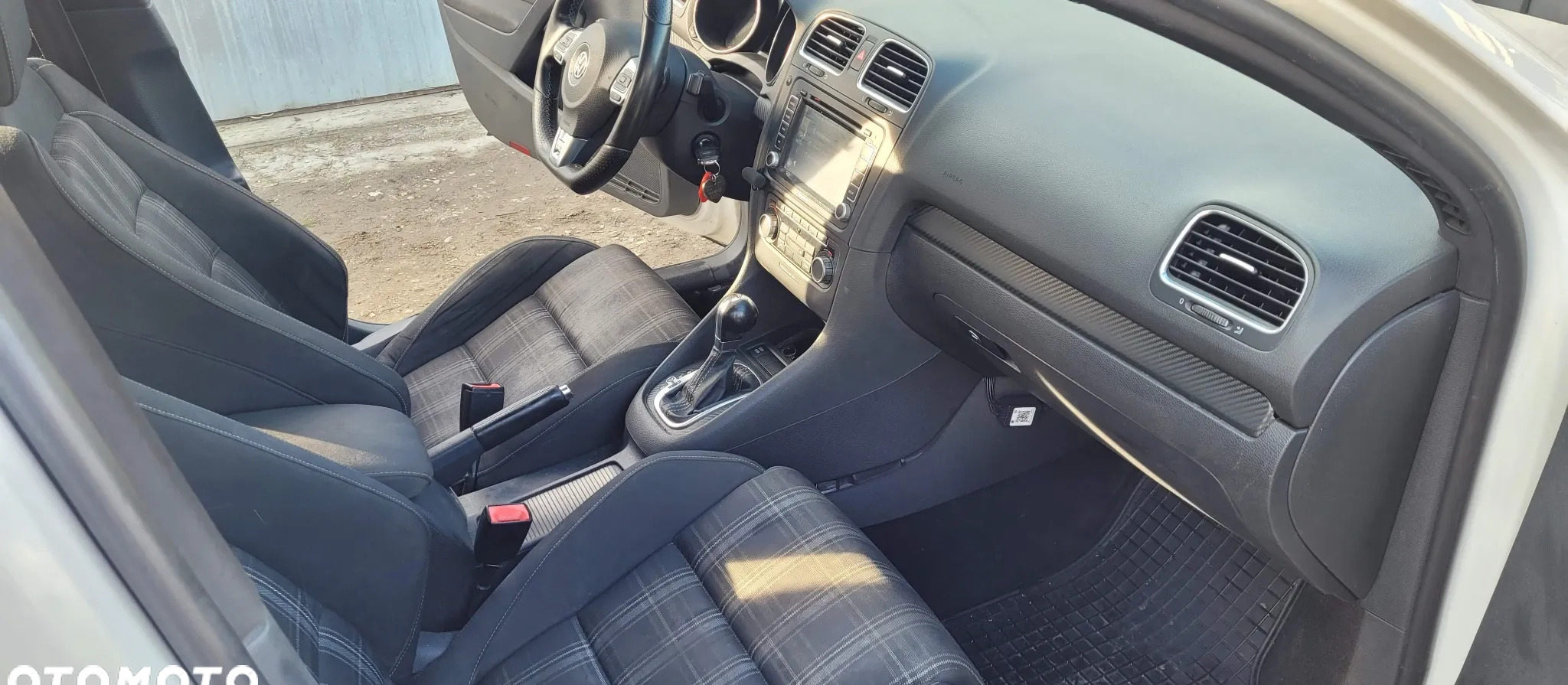Volkswagen Golf cena 35000 przebieg: 313000, rok produkcji 2009 z Przecław małe 79